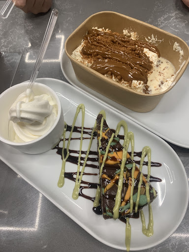 Photo of Moe's Peri-Peri Burgers & Shakes - 10 Parkhouse Ct, Hatfield AL10 9RQ